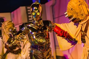 Trefft C-3PO oder viele andere Charaktere aus Star Wars,. Foto: Disney Cruise Line/Matt Stroshane