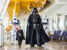 Star Wars Day at Sea ist das Motto von insgesamt 15 Kreuzfahrten Anfang 2017 zum Filmstart von Rogue One. Foto: Disney Cruise Line/Matt Stroshane