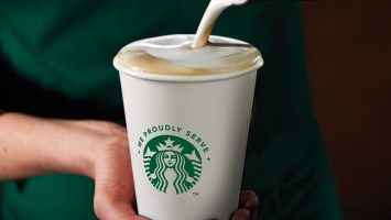 Starbucks findet ihr jetzt auf AIDAprima. Foto: Starbucks