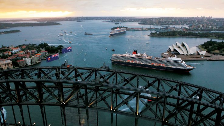 Die beiden Queens beim Doppelanlauf in Sydney. Foto: Cunard