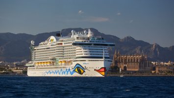 AIDAperla ist wieder im im Hafen von Palma de Mallorca nach ihrer Jungfernfahrt angekommen. Foto: AIDA Cruises