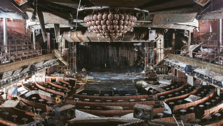 Das ehemalige Theater auf dem Wrack der Costa Concordia. Foto: White Press Verlag/Jonathan Danko Kielkowski