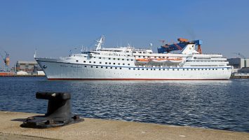 MS Ocean Majesty auslaufend aus dem Ostseehafen Kiel. / Foto: Oliver Asmussen/oceanliner-pictures.com