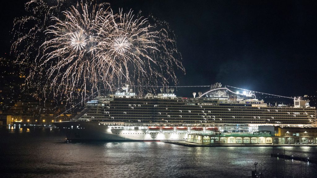 Weihnachten und Silvester auf hoher See - CruiseStart.de